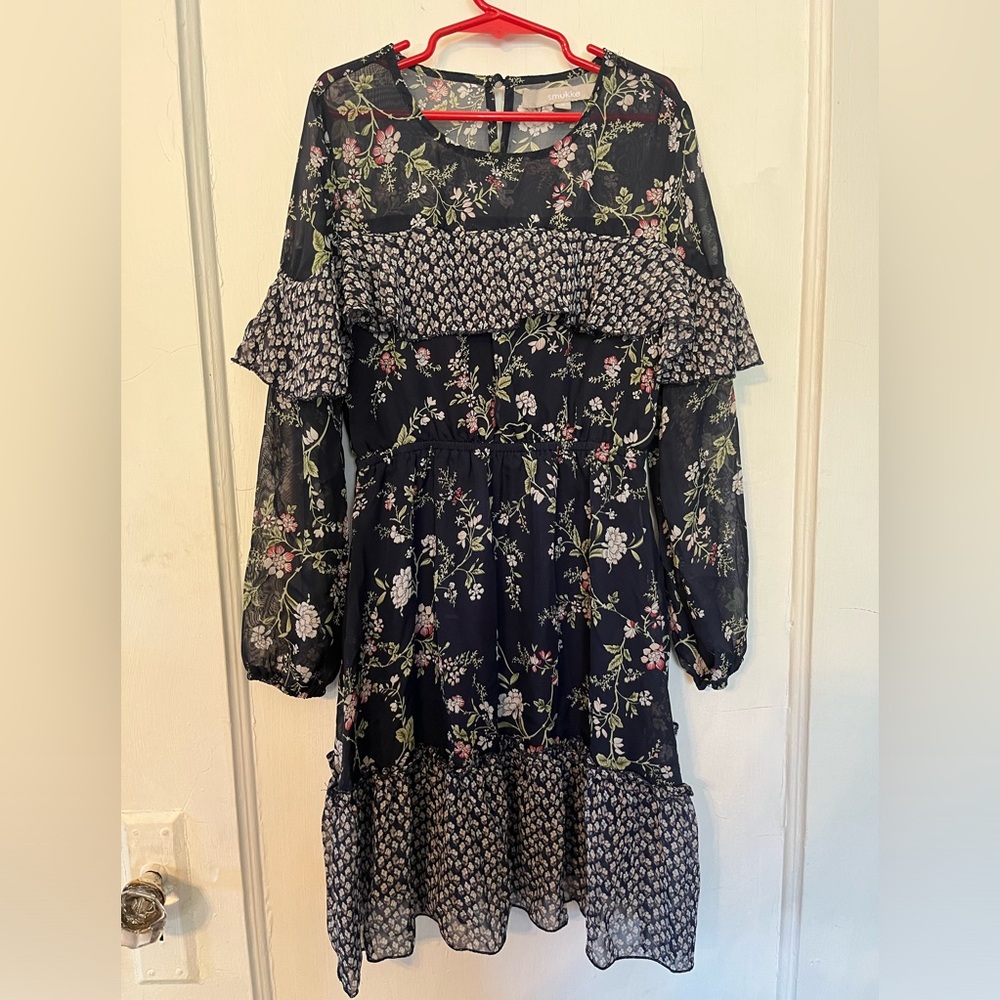 Smukke size 8 dress-used in great condition